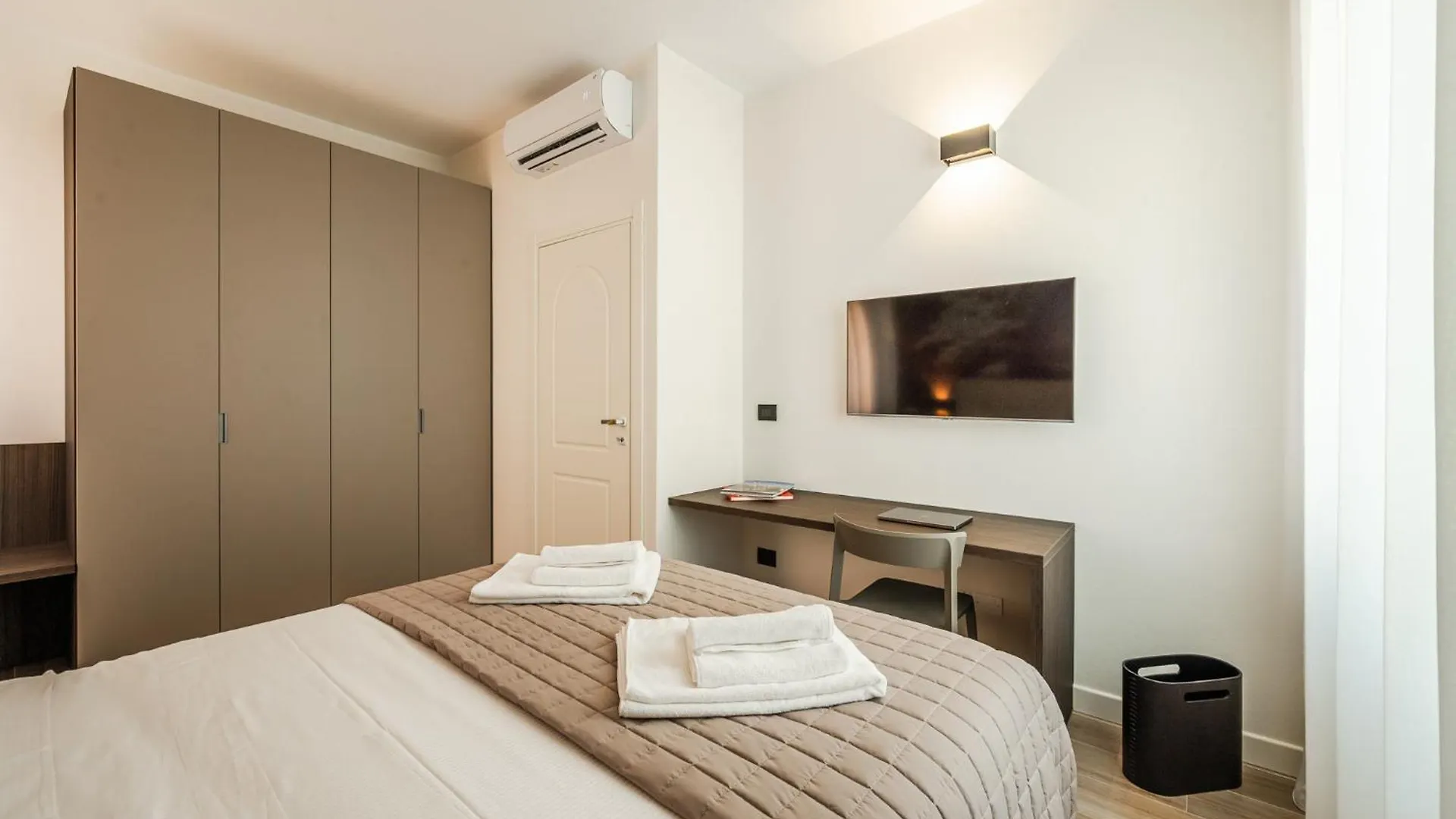 Apartment 6 Isonzo - Luxury Stay Verona